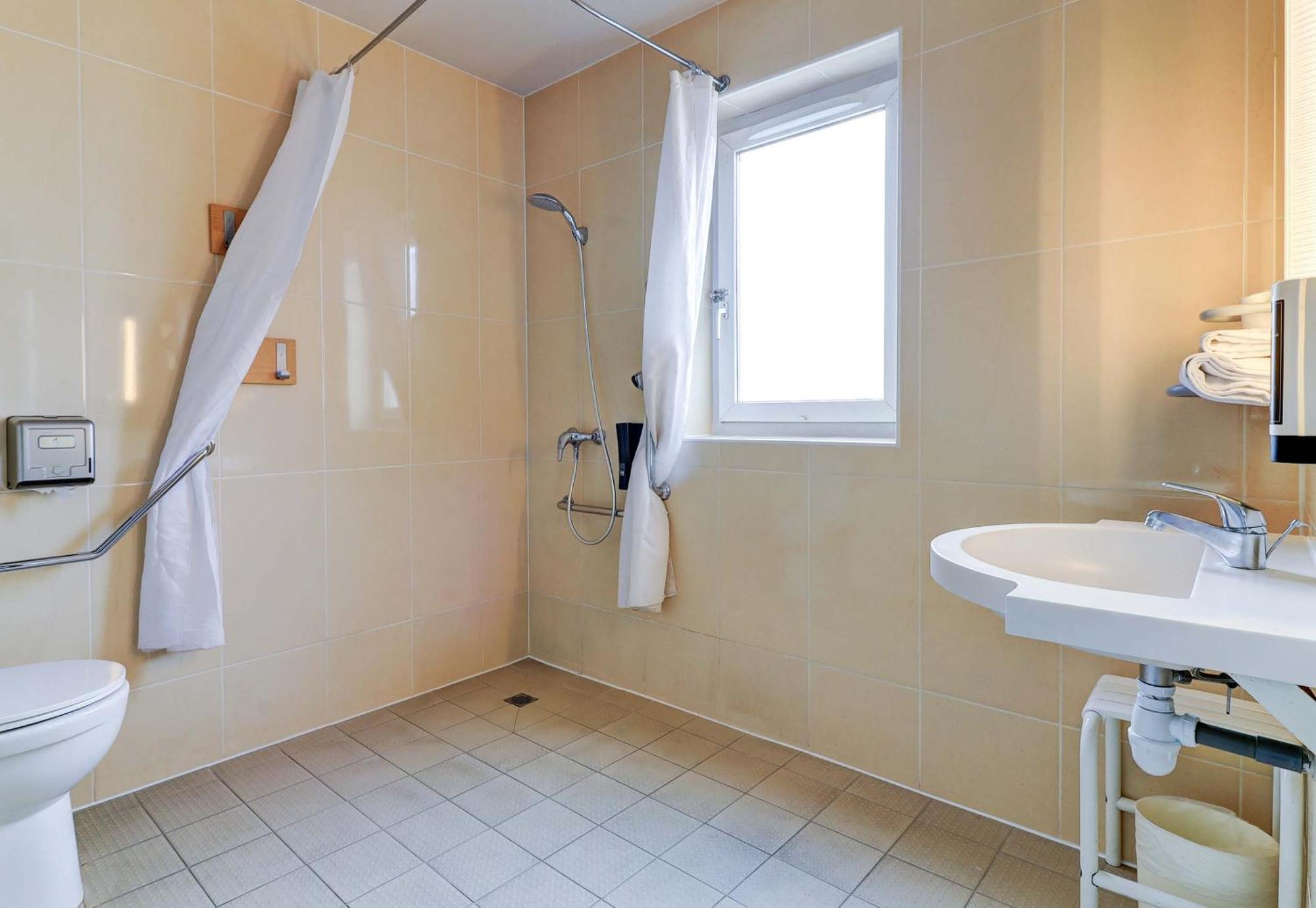 B&B Hotel Dijon Les Portes Du Sud マルサネ・ラ・コート エクステリア 写真