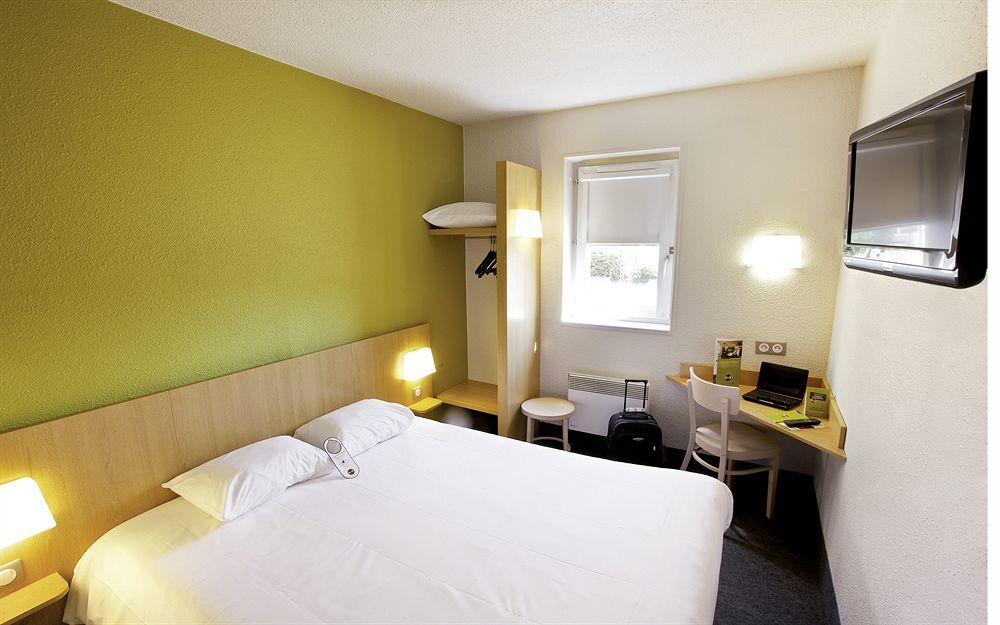 B&B Hotel Dijon Les Portes Du Sud マルサネ・ラ・コート エクステリア 写真